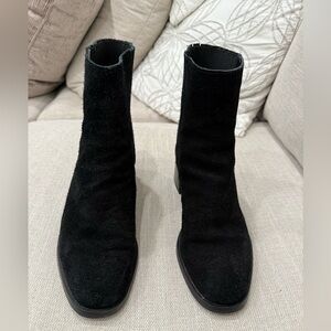 Dolce Vita suede booties